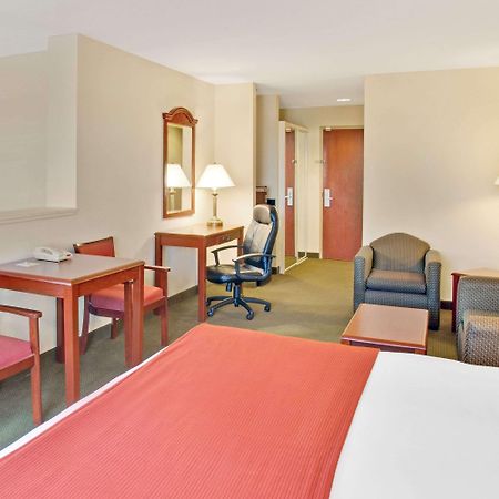 Days Inn & Suites By Wyndham Laurel Near Fort Meade Exteriör bild
