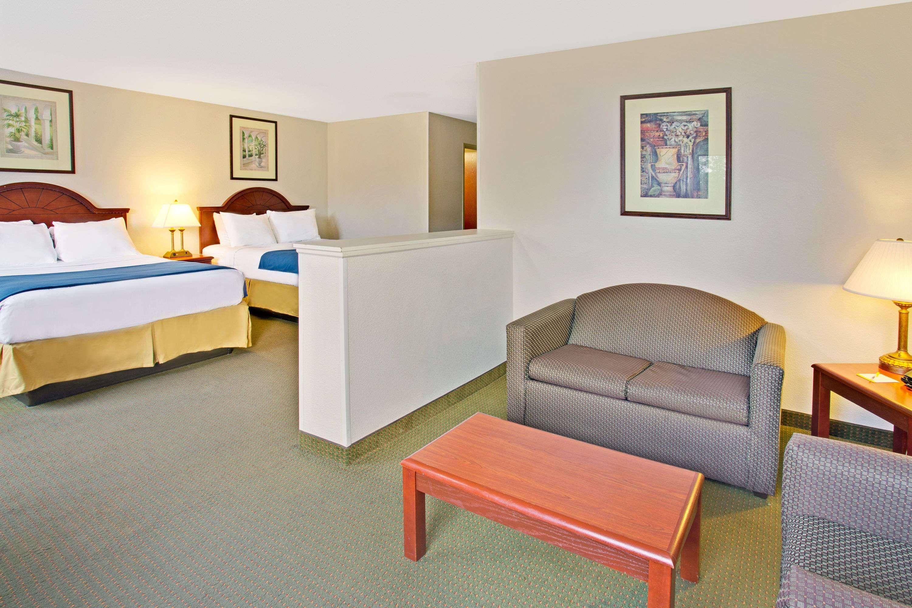 Days Inn & Suites By Wyndham Laurel Near Fort Meade Exteriör bild